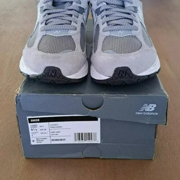 New Balance 2002R Sneaker - Color: Grey / Grey - Size: Women 7 Wide (D) - Picture 3 of 9
